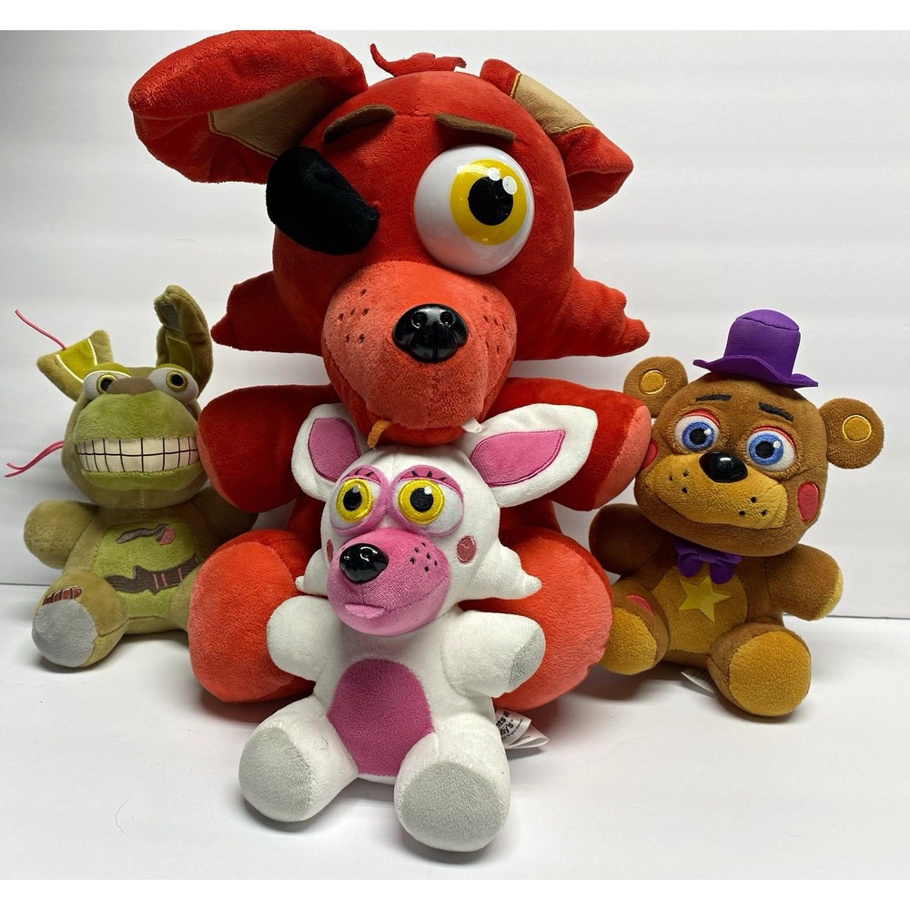 Five Nights at Freddy's Plush Lot of 4: Foxy Freddy Springtrap Mangle 2016 READ
